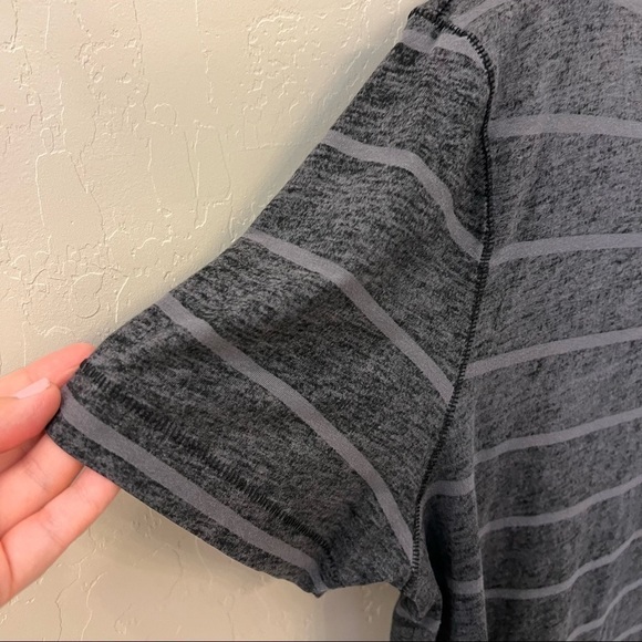 Helix single stitch Striped grey tshirt,short slv, released hem,button detail - Picture 5 of 10